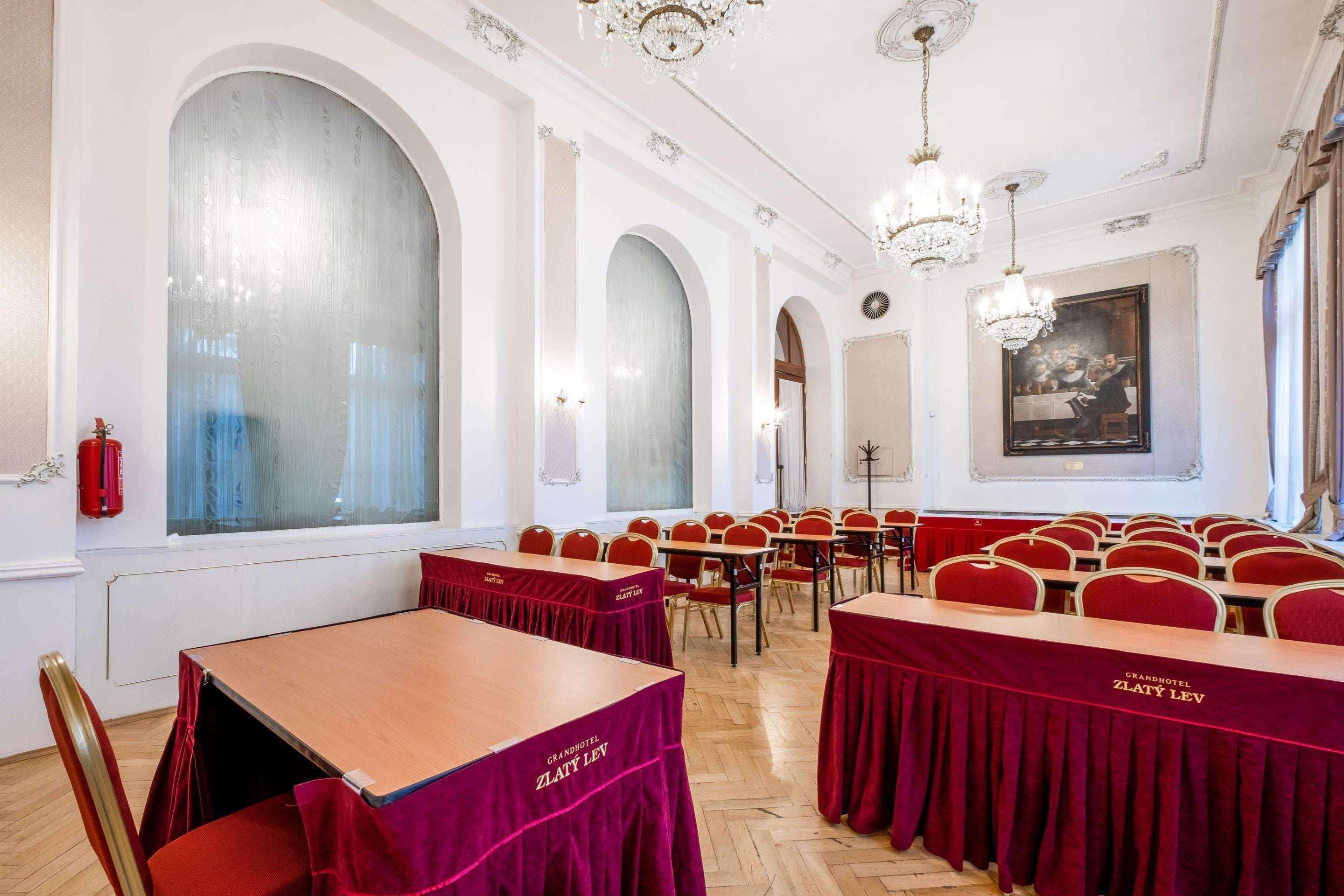Clarion Grandhotel Zlaty Lev Liberec Bagian luar foto
